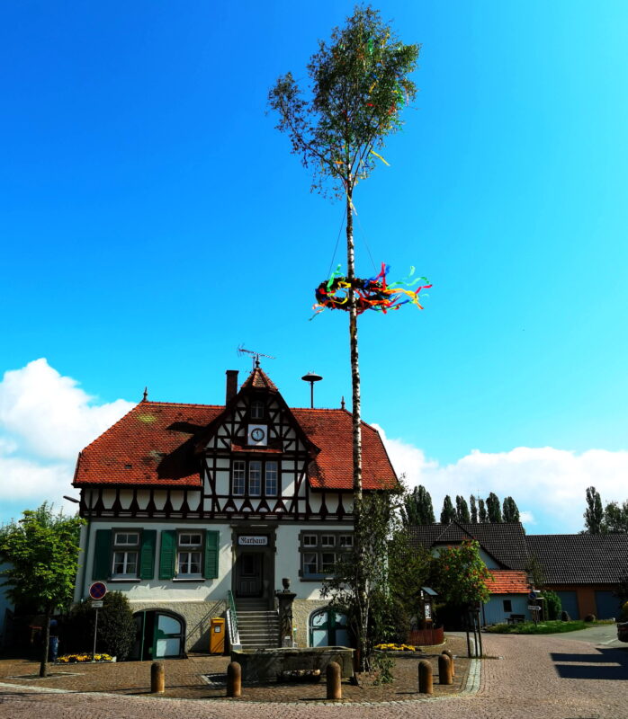 IznangRathaus IznangRathaus